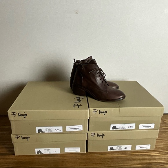 P Monjo Brown Leather Lace Up Ankle Boots, New in Box - Picture 9 of 9